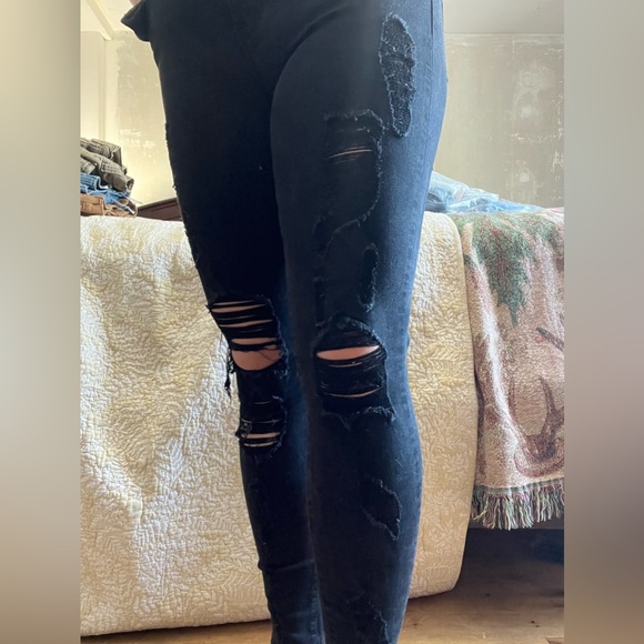 Just Black Distressed High Rise Skinny Jean - Picture 2 of 7